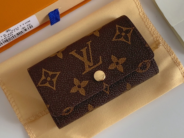 LVコピーウォレット正面デザイン